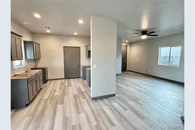1737 Lucille Ave, Kingman, AZ 86401 - Photo 11