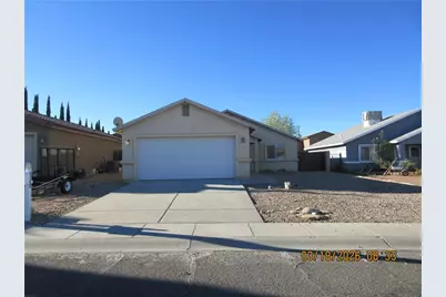 2820 Wikieup Avenue, Kingman, AZ 86401 - Photo 1