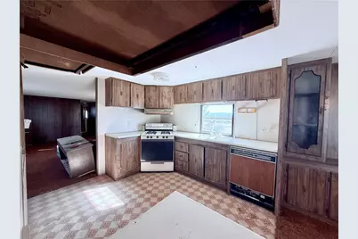 18288 N Magnolia Drive, Dolan Springs, AZ 86441 - Photo 11