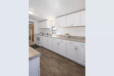 8685 E Colorado Drive, Kingman, AZ 86401 - Photo 9