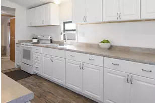 8685 E Colorado Dr, Kingman, AZ 86401 - Photo 9