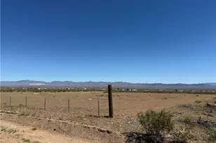 000 Egar Way, Golden Valley, AZ 86413 - Photo 1