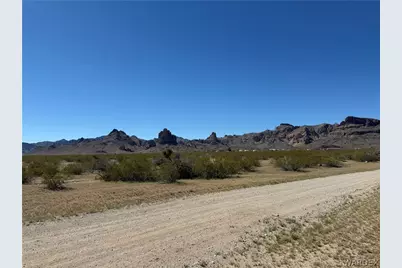 001 Arthur's Way, Golden Valley, AZ 86413 - Photo 1