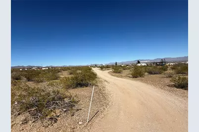 7910 W Unkar Drive, Golden Valley, AZ 86413 - Photo 19