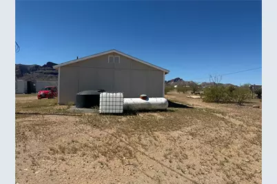 7910 W Unkar Drive, Golden Valley, AZ 86413 - Photo 3