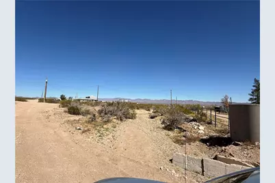 7910 W Unkar Drive, Golden Valley, AZ 86413 - Photo 5