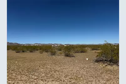 7910 W Unkar Drive, Golden Valley, AZ 86413 - Photo 11