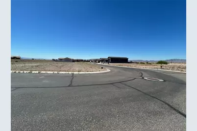 2081 E Calle La Reina, Fort Mohave, AZ 86426 - Photo 5