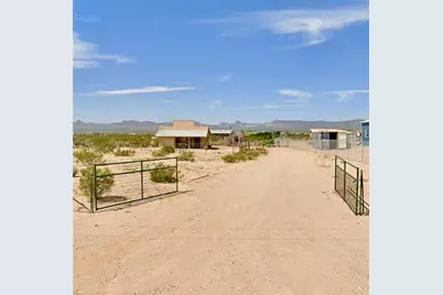 3587 N Horse Mesa Road, Golden Valley, AZ 86413 - Photo 1