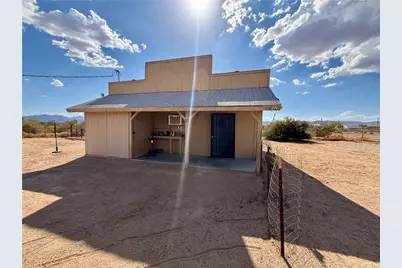 3587 N Horse Mesa Road, Golden Valley, AZ 86413 - Photo 1