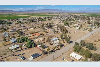 8893 S Calle Del Media, Mohave Valley, AZ 86440 - Photo 9