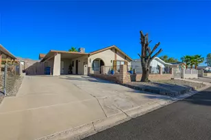 537 Roadrunner Dr, Bullhead City, AZ 86442 - Photo 3