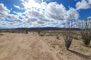 3304 Trumpet Dr, Yucca, AZ 86438 - Photo 1