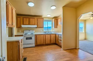 7520 W Shipp Dr, Golden Valley, AZ 86413 - Photo 17