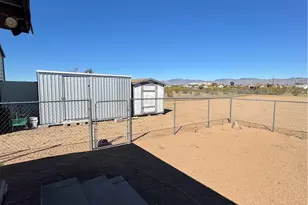 4222 N Estrella Rd, Golden Valley, AZ 86413 - Photo 9