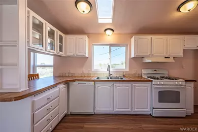 4290 N Smoketree Road, Golden Valley, AZ 86413 - Photo 23