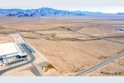 000 S Apache Road, Golden Valley, AZ 86413 - Photo 3