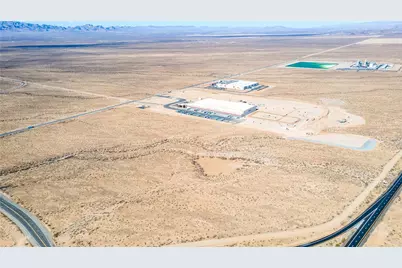 000 S Apache Road, Golden Valley, AZ 86413 - Photo 9