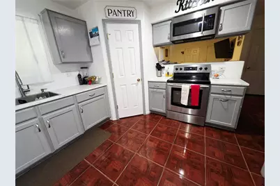 1970 Diamond Drive, Bullhead City, AZ 86442 - Photo 5