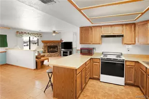 2260 Lakeside Dr, Bullhead City, AZ 86442 - Photo 19
