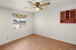 2260 Lakeside Dr, Bullhead City, AZ 86442 - Photo 31