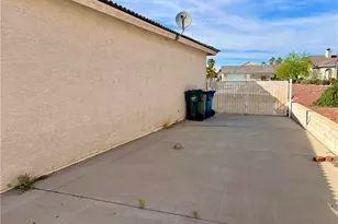 2440 Davis Ridge Ave, Bullhead City, AZ 86429 - Photo 11