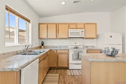 2631 Bear Mountain Loop, Bullhead City, AZ 86442 - Photo 17