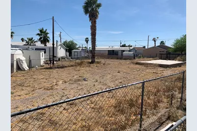 1899 Hualapai Drive, Bullhead City, AZ 86442 - Photo 3