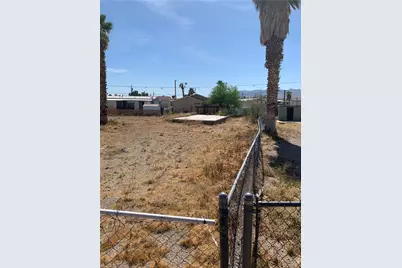 1899 Hualapai Drive, Bullhead City, AZ 86442 - Photo 5