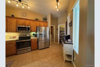 2793 Esmerelda Drive, Bullhead City, AZ 86429 - Photo 9