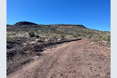 020 E Outlaw Canyon Road, Kingman, AZ 86401 - Photo 13