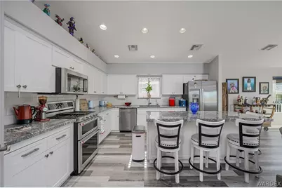 1811 Riverside Drive, Bullhead City, AZ 86442 - Photo 11