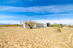 3809 N Horse Mesa Rd, Golden Valley, AZ 86413 - Photo 53