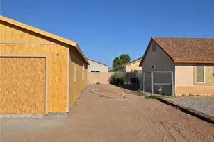 9854 S Phoenix Dr, Mohave Valley, AZ 86440 - Photo 3