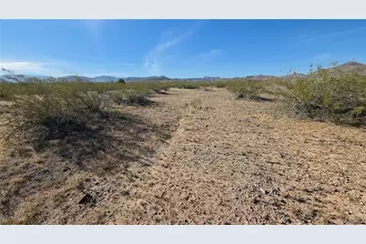 339-11-013 N N. Escuela Road, Golden Valley, AZ 86413 - Photo 3