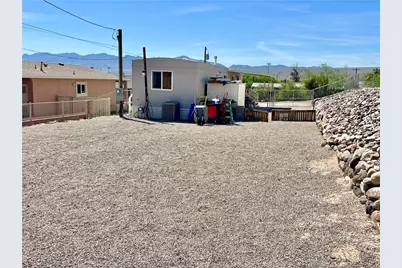 2258 Red Rock Road, Bullhead City, AZ 86442 - Photo 9