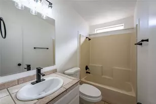 860 S Derby Cir, Golden Valley, AZ 86413 - Photo 15