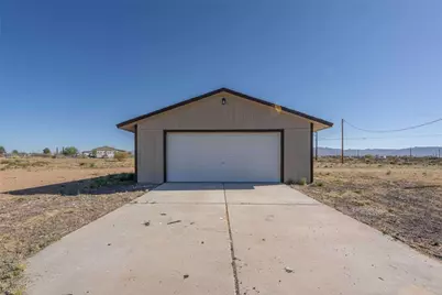 860 S Derby Circle, Golden Valley, AZ 86413 - Photo 27