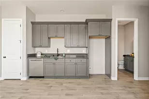 2339 Raven Ct, Bullhead City, AZ 86442 - Photo 9