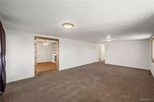 811 Safari Dr, Bullhead City, AZ 86442 - Photo 5
