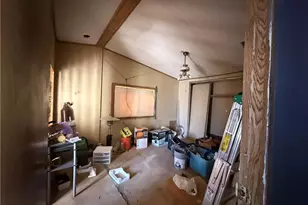 18516 N Squaw Dr, Dolan Springs, AZ 86441 - Photo 41