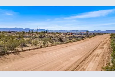 306-04-043A N Santa Cruz Road, Golden Valley, AZ 86413 - Photo 7