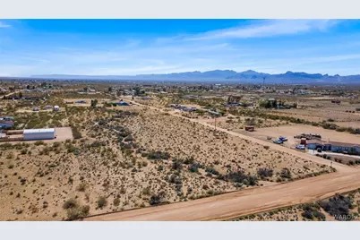 306-04-043A N Santa Cruz Road, Golden Valley, AZ 86413 - Photo 3