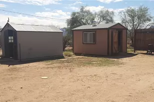 1620 S San Pedro Rd, Golden Valley, AZ 86413 - Photo 15