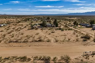 1620 S San Pedro Rd, Golden Valley, AZ 86413 - Photo 41