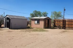 1620 S San Pedro Rd, Golden Valley, AZ 86413 - Photo 13