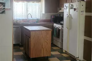 1620 S San Pedro Rd, Golden Valley, AZ 86413 - Photo 21