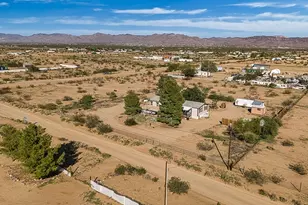 1620 S San Pedro Rd, Golden Valley, AZ 86413 - Photo 39