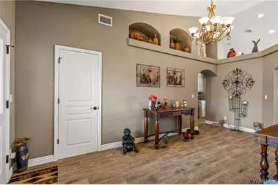 2918 Lakeview Drive, Bullhead City, AZ 86429 - Photo 13