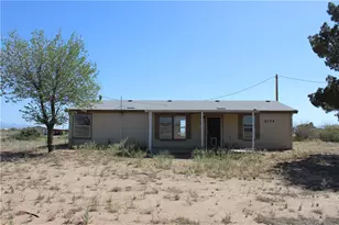 5174 W Burro Dr, Golden Valley, AZ 86413 - Photo 1